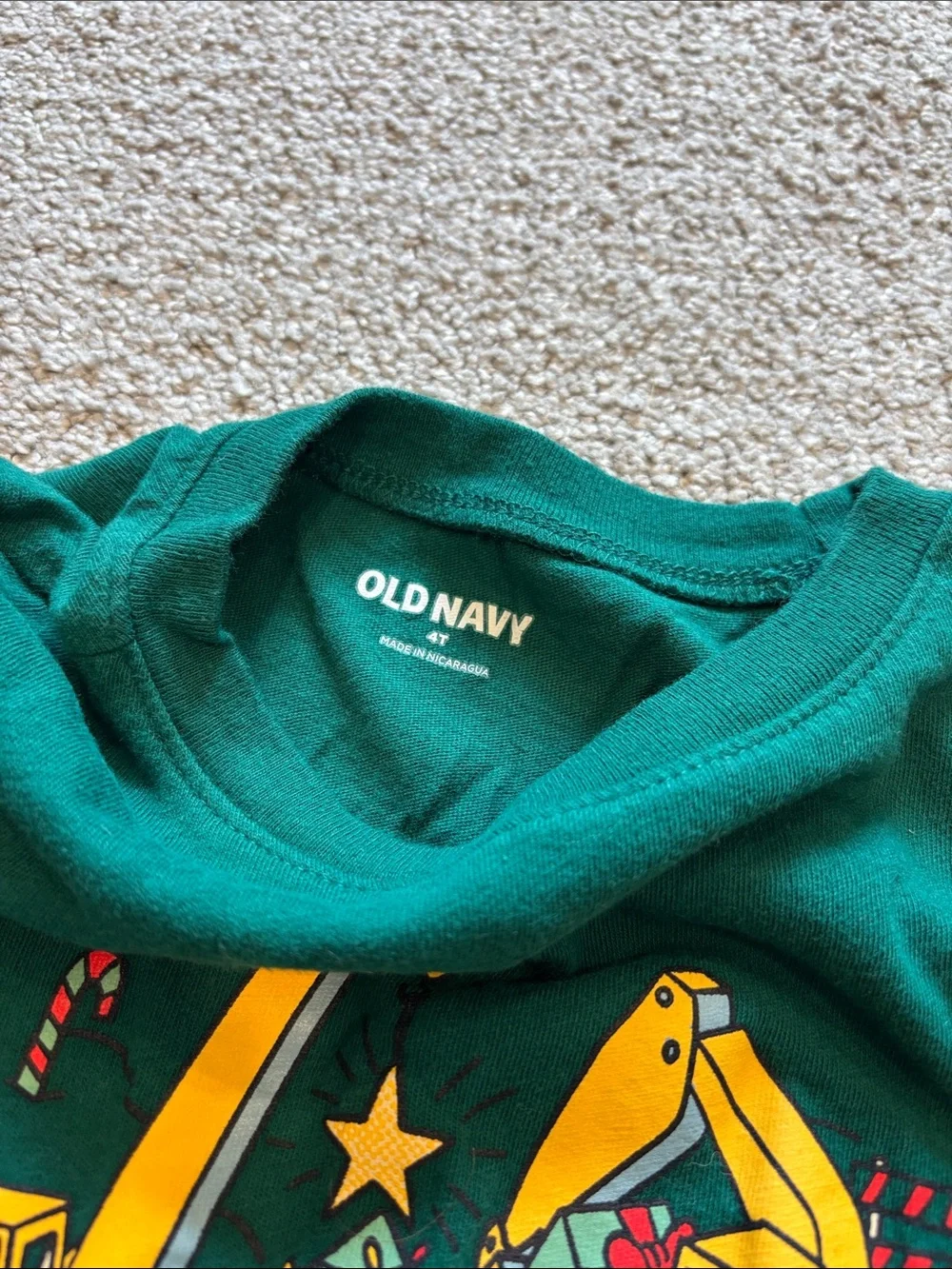Old Navy Green Holiday Long-Sleeve Shirt with Yellow Construction Graphics